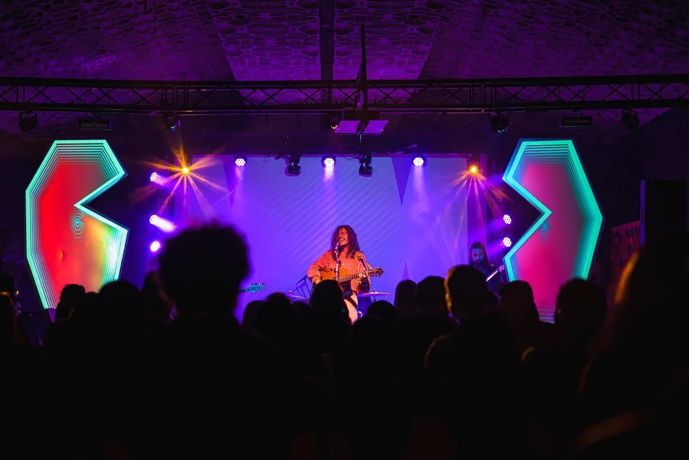 Vic Pérez - Festival Nueva Ola Pop 2023 - enotar.io