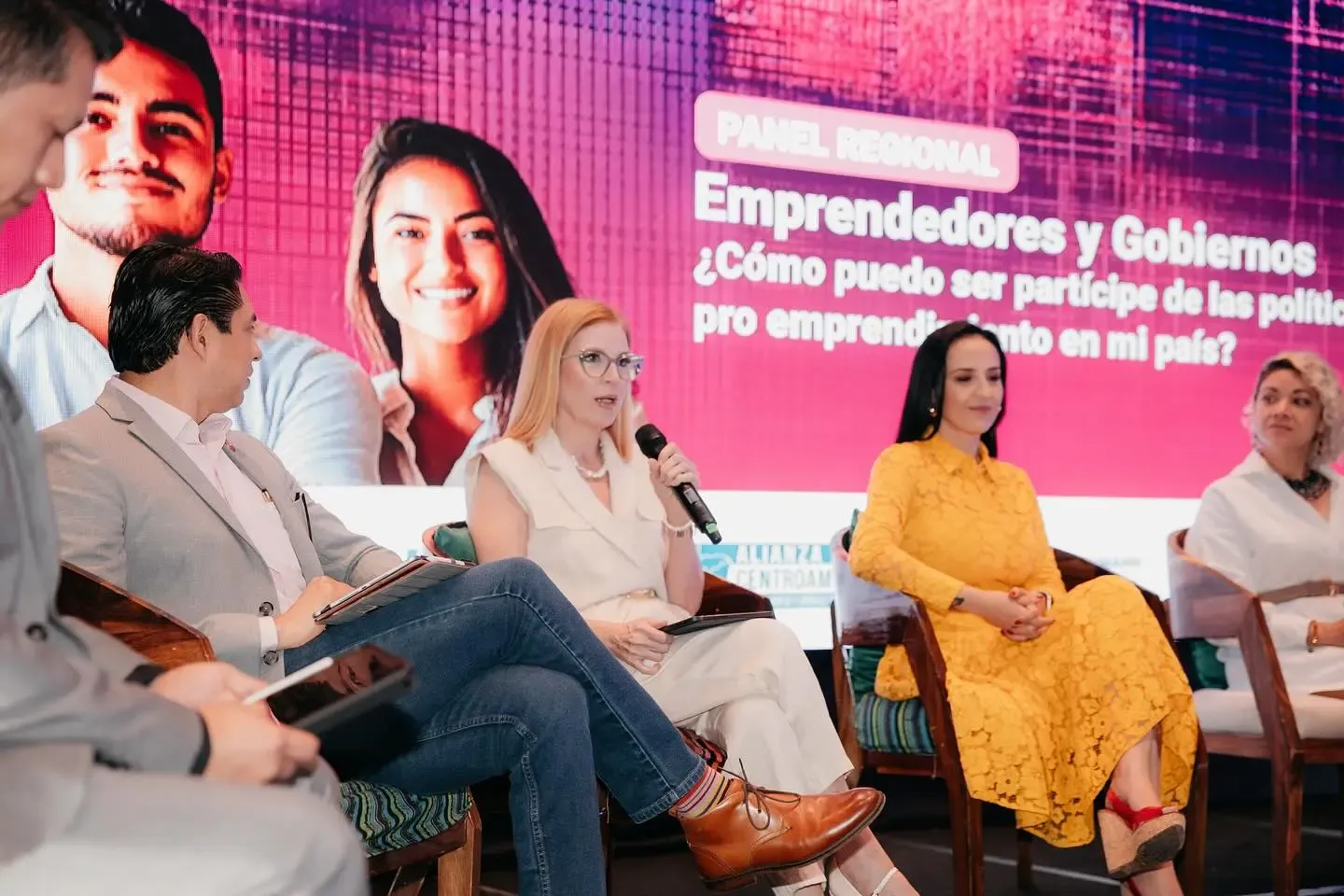 Panelistas de Innovate Entrepreneurship Summit 2024